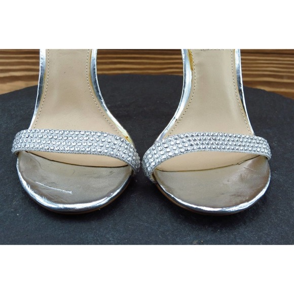 Steve Madden Size 8 M Silver Ankle Strap‎ Synthetic Women Sandal Shoes - Picture 2 of 7